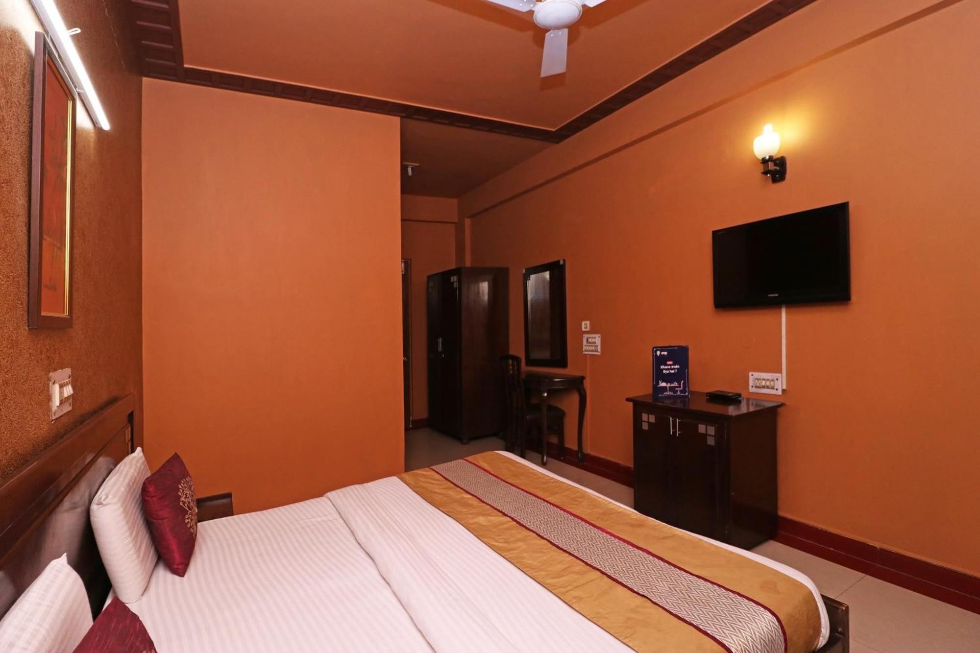 Hotel Townhouse Satguru Enclave Road Gurgaon Jāmb Exterior foto