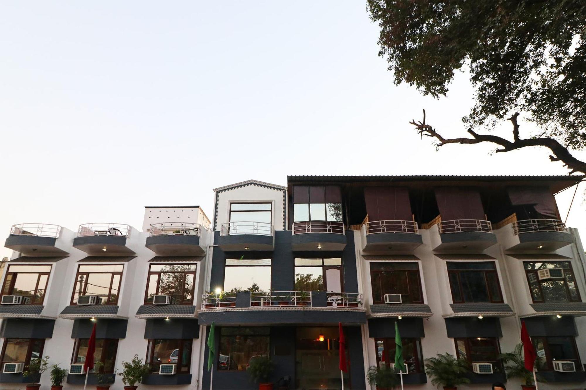 Hotel Townhouse Satguru Enclave Road Gurgaon Jāmb Exterior foto