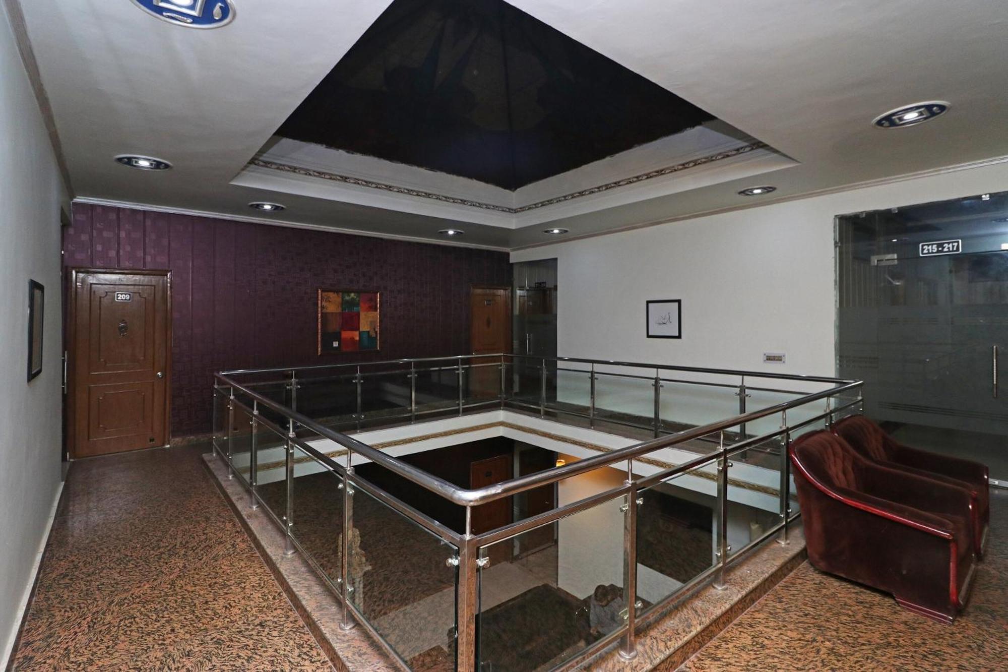 Hotel Townhouse Satguru Enclave Road Gurgaon Jāmb Exterior foto